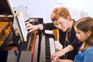 педагог музыкального образования